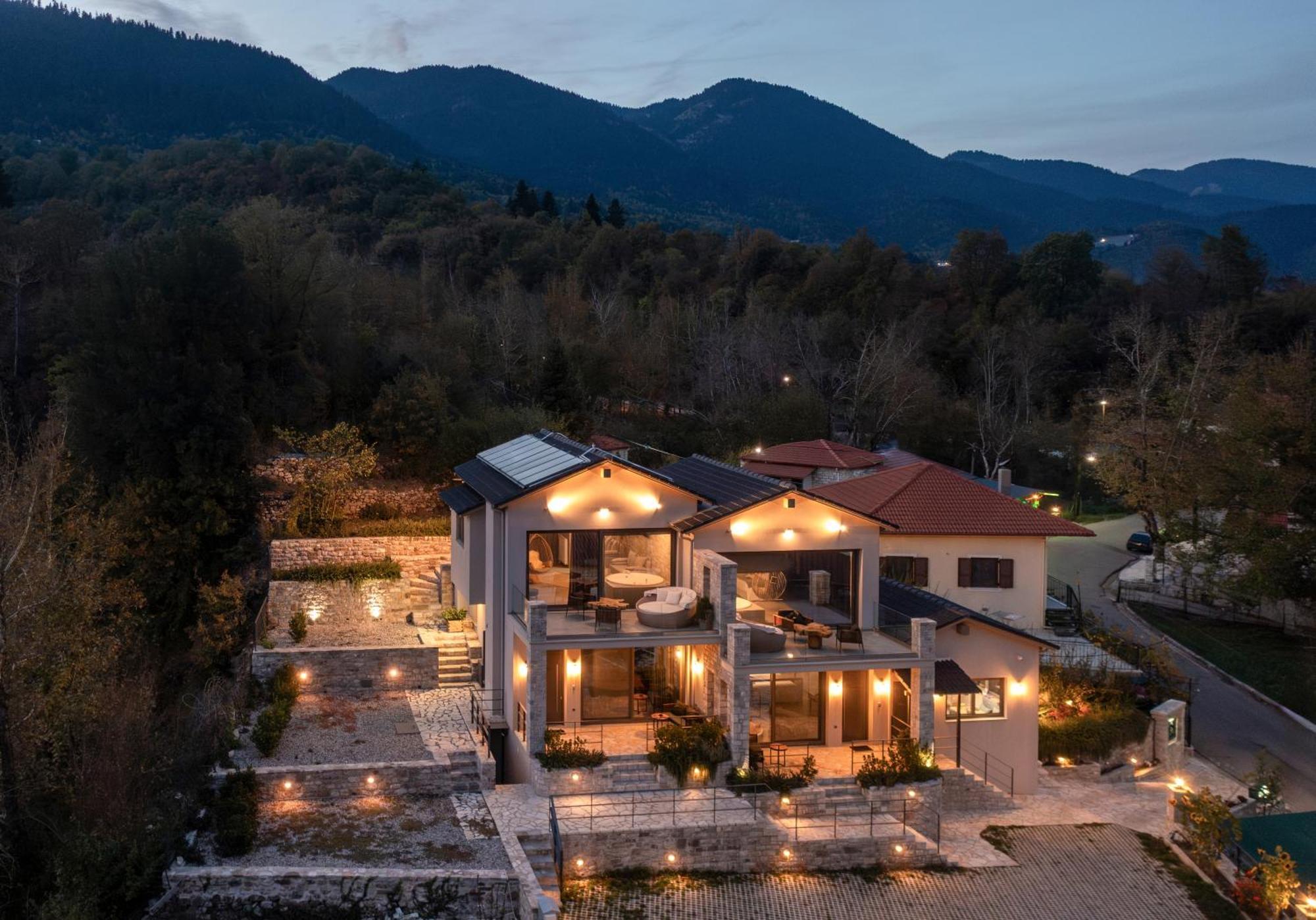 Evora Luxury Suites Mega Chorio Exterior foto